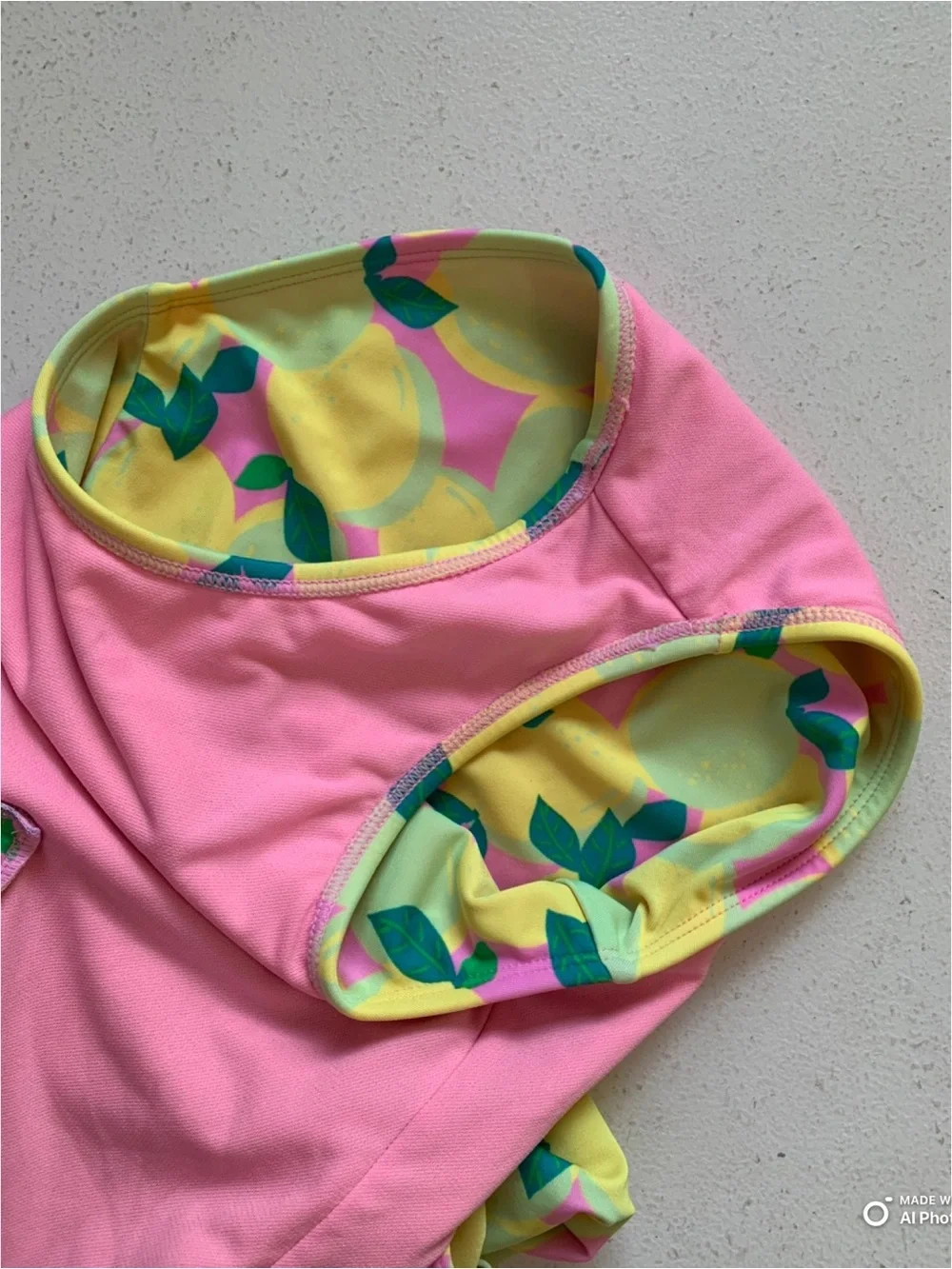 Cat & Jack Girls Medium Lemon Lime Print Long Sleeve One-Piece Swimsuit FLAWS